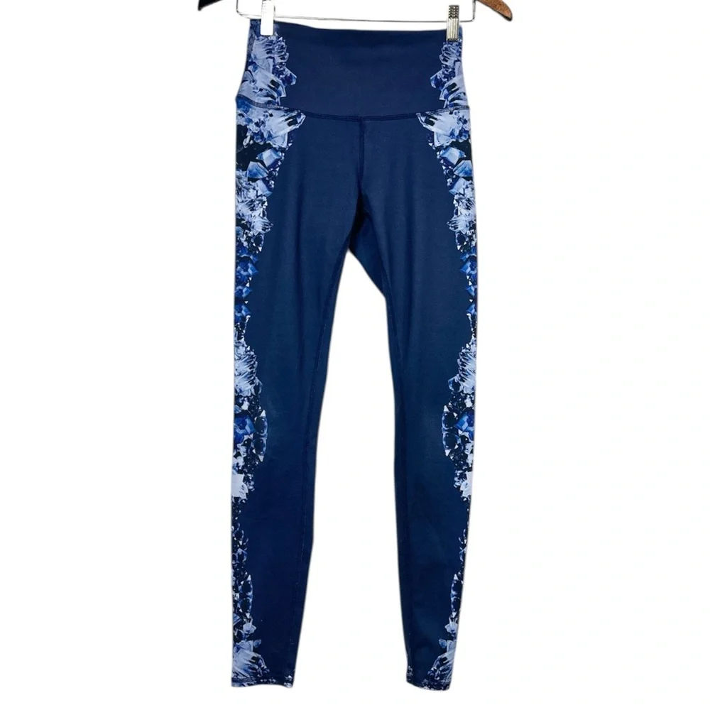 Alo Yoga High Waisted Athletic Airbrush Leggings in Dark Crystal Sky Size XS